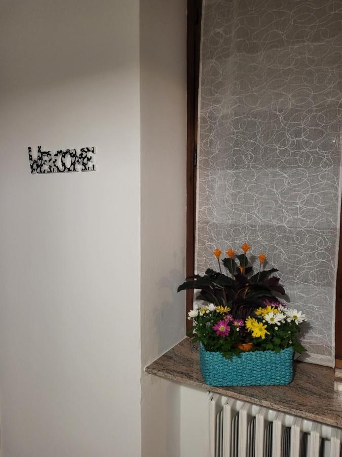 Da Romy Holiday House Mozzo Bagian luar foto